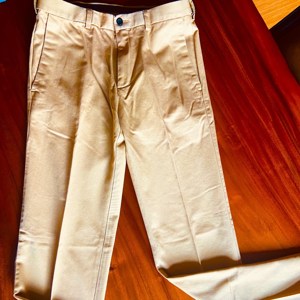 Haggar 30x32 Chinos